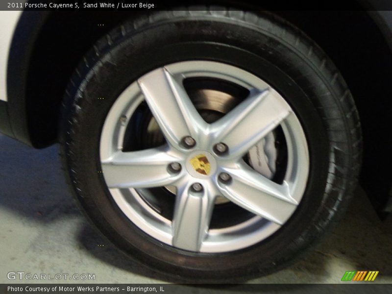 Sand White / Luxor Beige 2011 Porsche Cayenne S