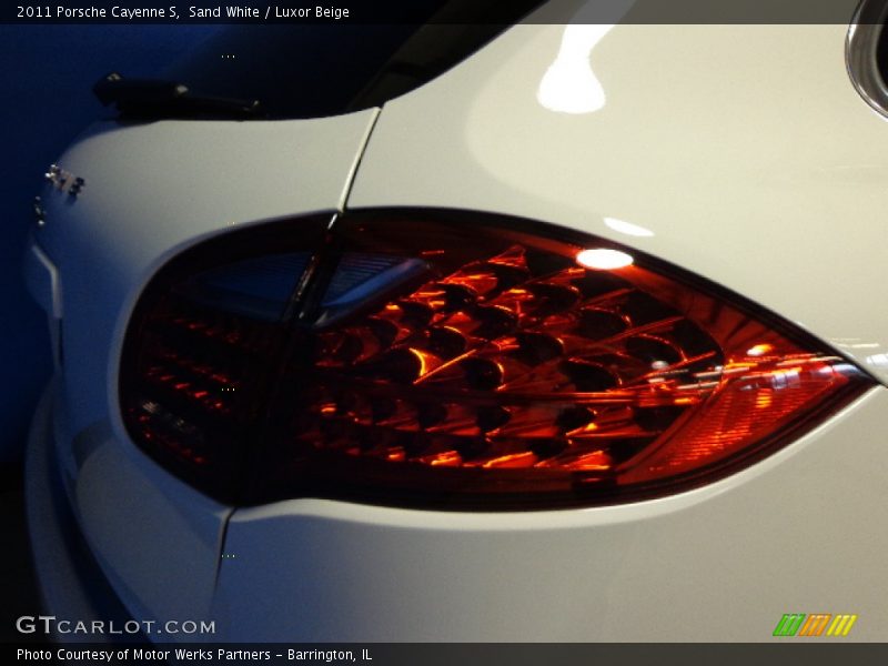 Sand White / Luxor Beige 2011 Porsche Cayenne S