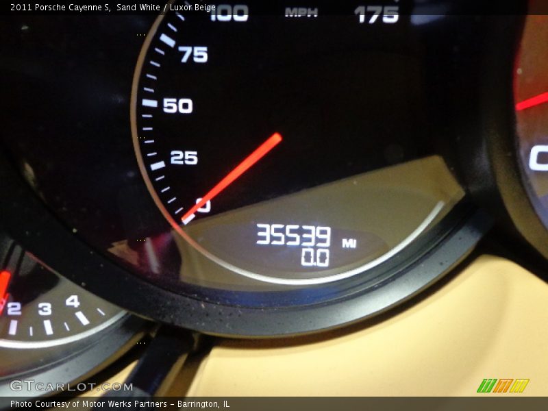 Sand White / Luxor Beige 2011 Porsche Cayenne S