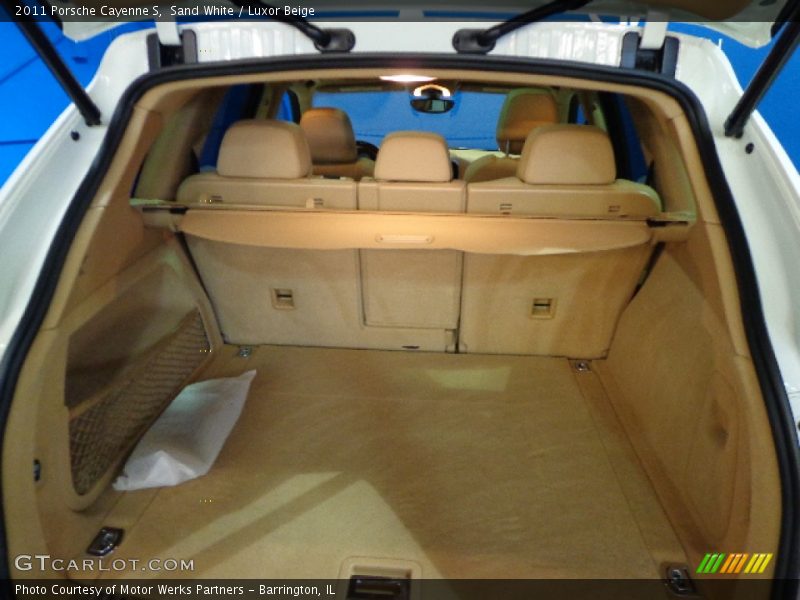 Sand White / Luxor Beige 2011 Porsche Cayenne S