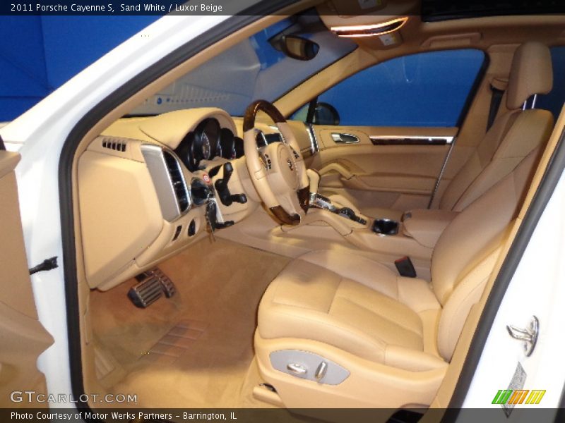 Sand White / Luxor Beige 2011 Porsche Cayenne S