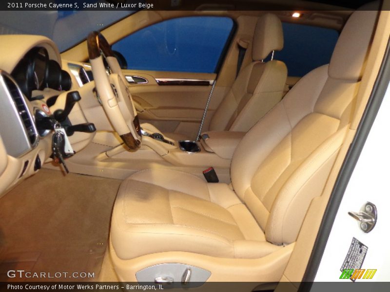 Sand White / Luxor Beige 2011 Porsche Cayenne S