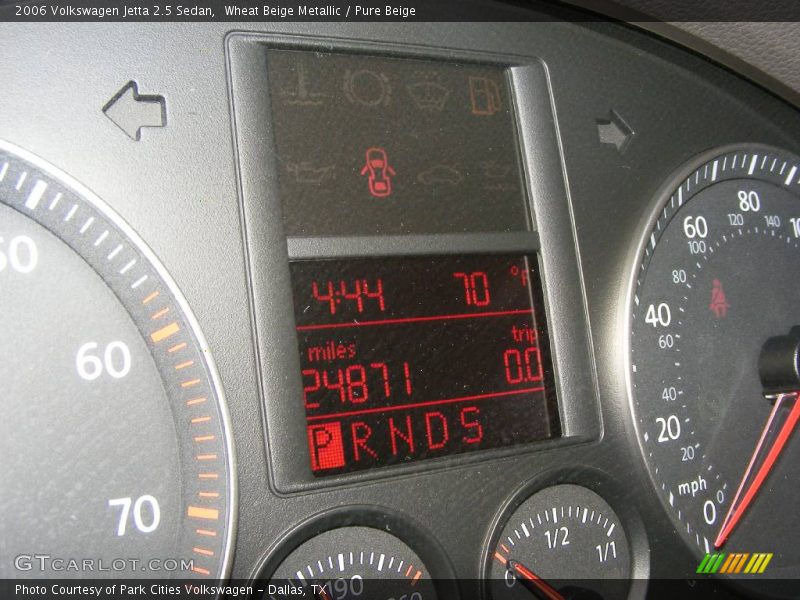 Wheat Beige Metallic / Pure Beige 2006 Volkswagen Jetta 2.5 Sedan