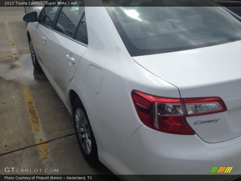 Super White / Ash 2013 Toyota Camry L