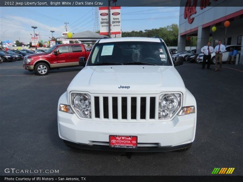 Bright White / Dark Slate Gray 2012 Jeep Liberty Sport