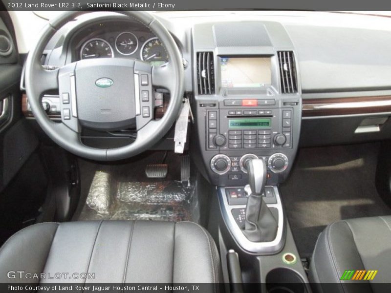 Santorini Black Metallic / Ebony 2012 Land Rover LR2 3.2