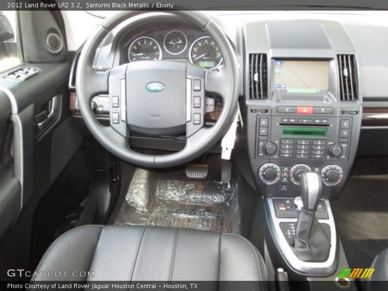 Santorini Black Metallic / Ebony 2012 Land Rover LR2 3.2