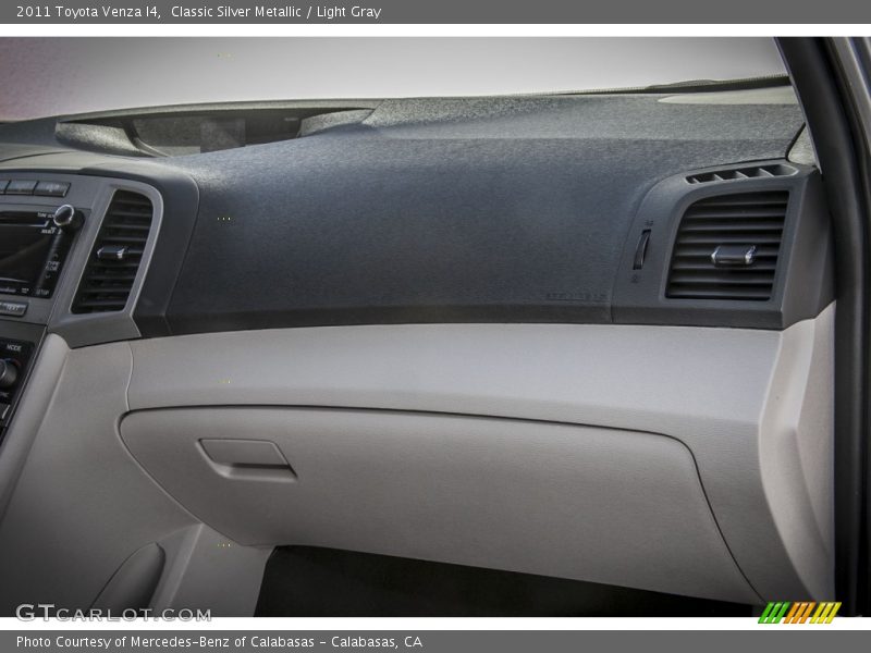 Classic Silver Metallic / Light Gray 2011 Toyota Venza I4