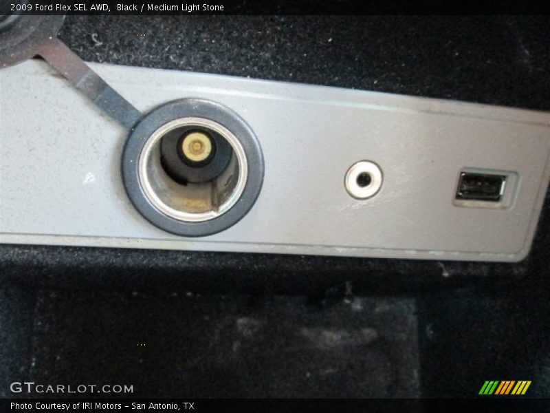 Black / Medium Light Stone 2009 Ford Flex SEL AWD