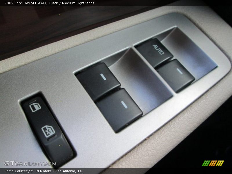 Black / Medium Light Stone 2009 Ford Flex SEL AWD