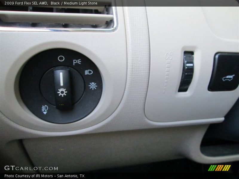Black / Medium Light Stone 2009 Ford Flex SEL AWD