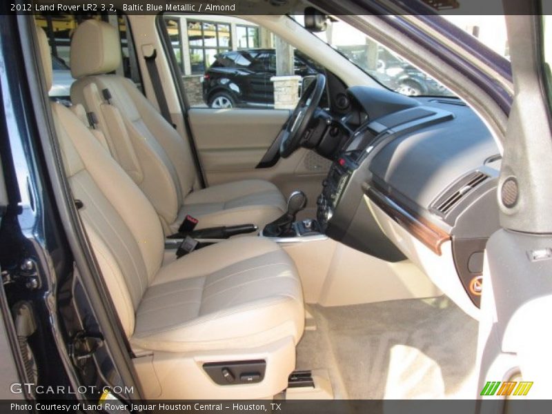 Baltic Blue Metallic / Almond 2012 Land Rover LR2 3.2