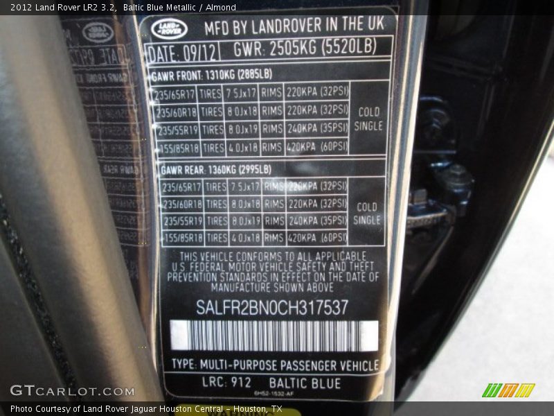 Baltic Blue Metallic / Almond 2012 Land Rover LR2 3.2