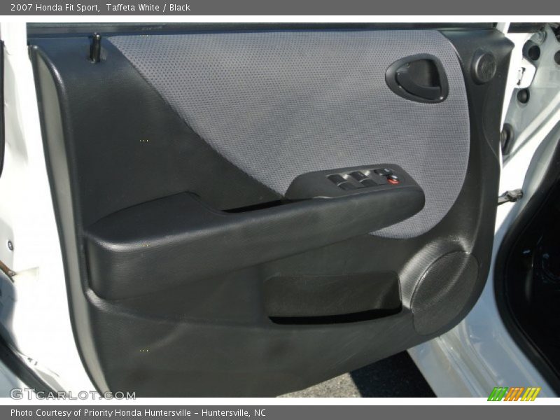 Taffeta White / Black 2007 Honda Fit Sport