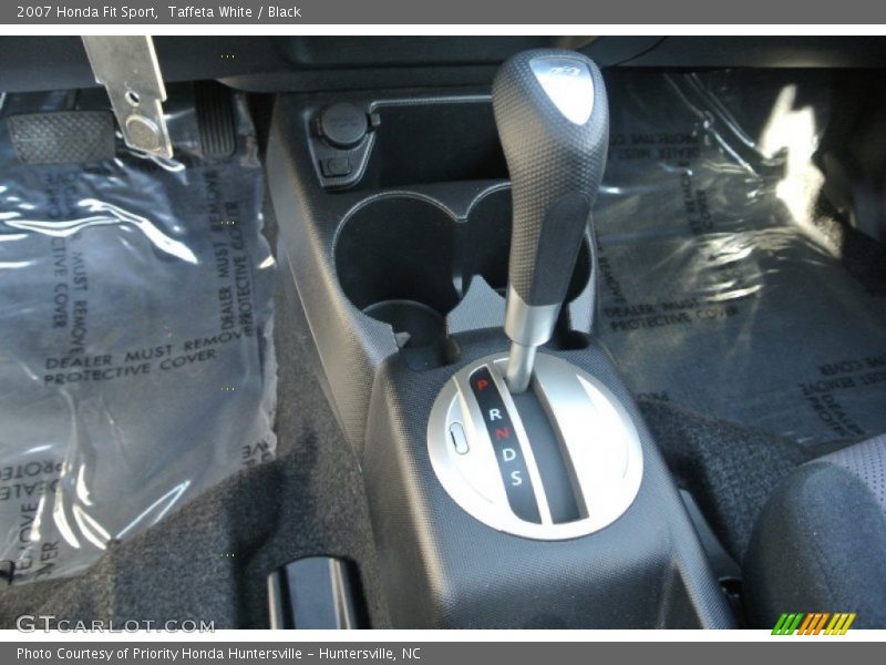 Taffeta White / Black 2007 Honda Fit Sport