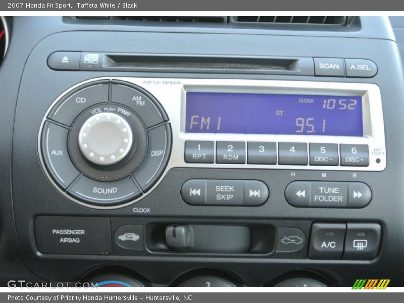 Taffeta White / Black 2007 Honda Fit Sport