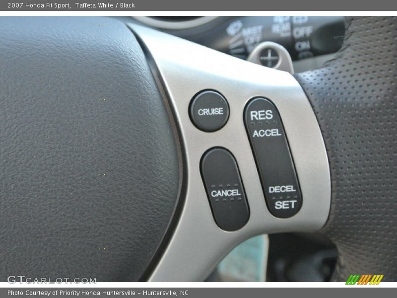 Taffeta White / Black 2007 Honda Fit Sport
