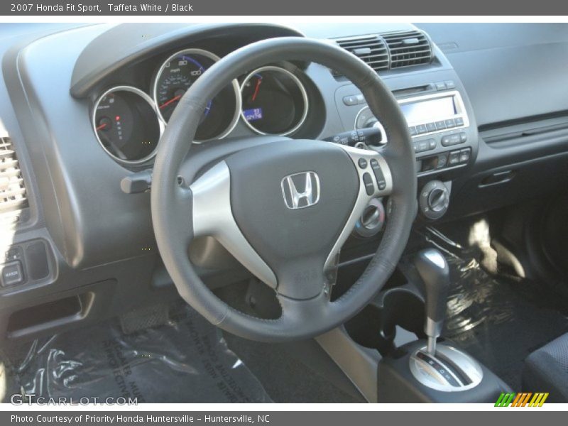 Taffeta White / Black 2007 Honda Fit Sport