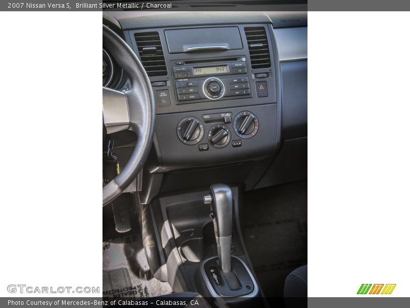Brilliant Silver Metallic / Charcoal 2007 Nissan Versa S
