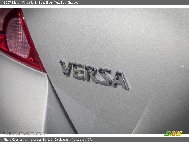 Brilliant Silver Metallic / Charcoal 2007 Nissan Versa S