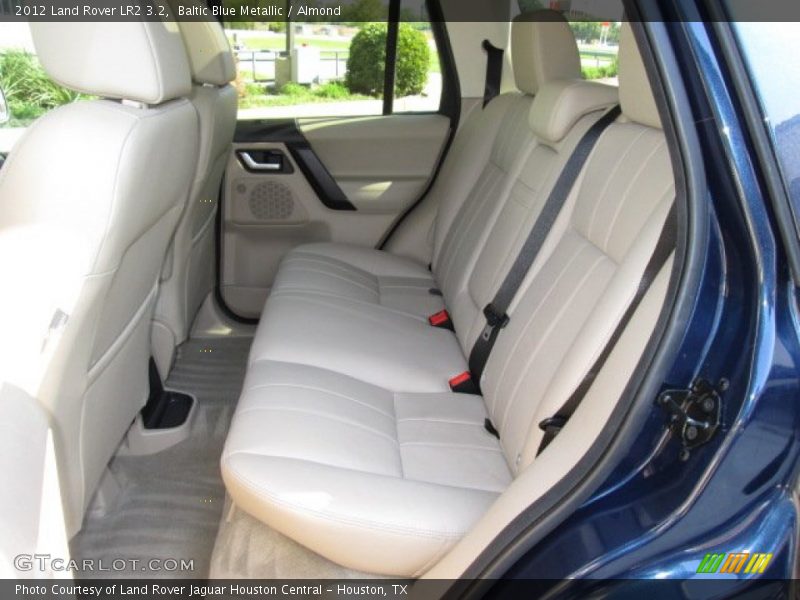 Baltic Blue Metallic / Almond 2012 Land Rover LR2 3.2