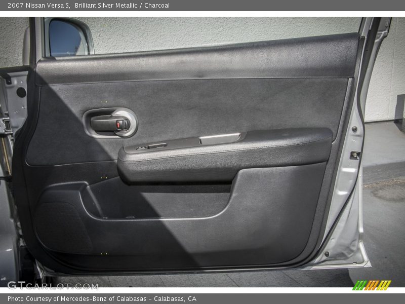 Brilliant Silver Metallic / Charcoal 2007 Nissan Versa S