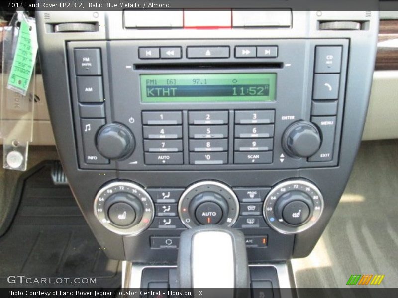 Baltic Blue Metallic / Almond 2012 Land Rover LR2 3.2