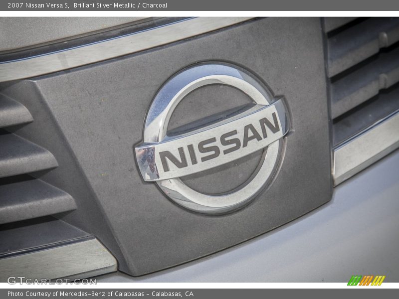 Brilliant Silver Metallic / Charcoal 2007 Nissan Versa S