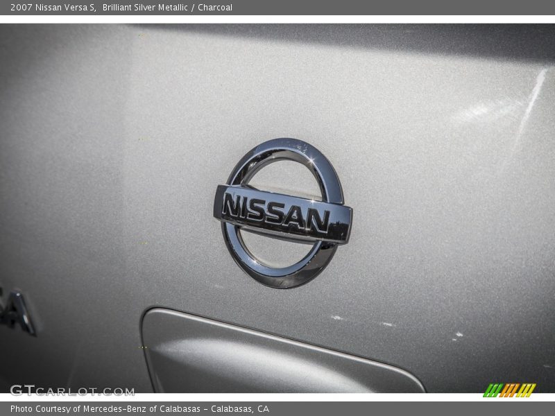 Brilliant Silver Metallic / Charcoal 2007 Nissan Versa S