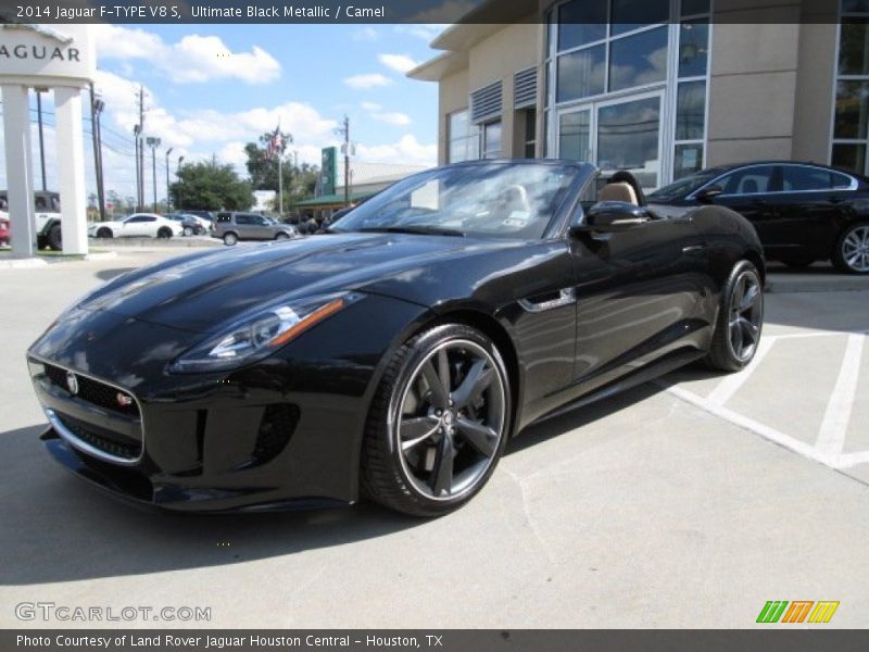 Front 3/4 View of 2014 F-TYPE V8 S