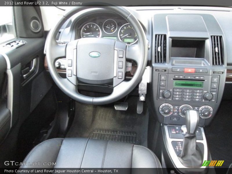 Fuji White / Ebony 2012 Land Rover LR2 3.2