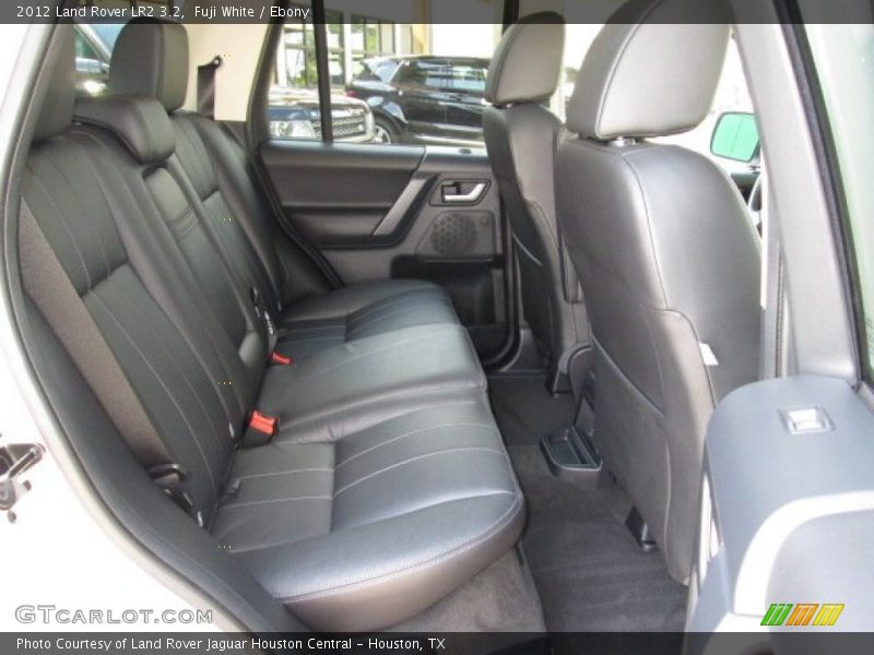 Fuji White / Ebony 2012 Land Rover LR2 3.2