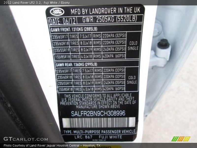 Fuji White / Ebony 2012 Land Rover LR2 3.2