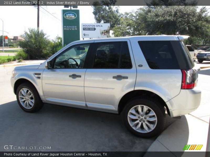 Indus Silver Metallic / Ebony 2012 Land Rover LR2 3.2