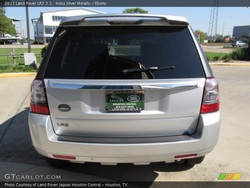Indus Silver Metallic / Ebony 2012 Land Rover LR2 3.2