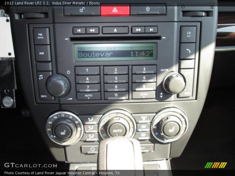 Indus Silver Metallic / Ebony 2012 Land Rover LR2 3.2