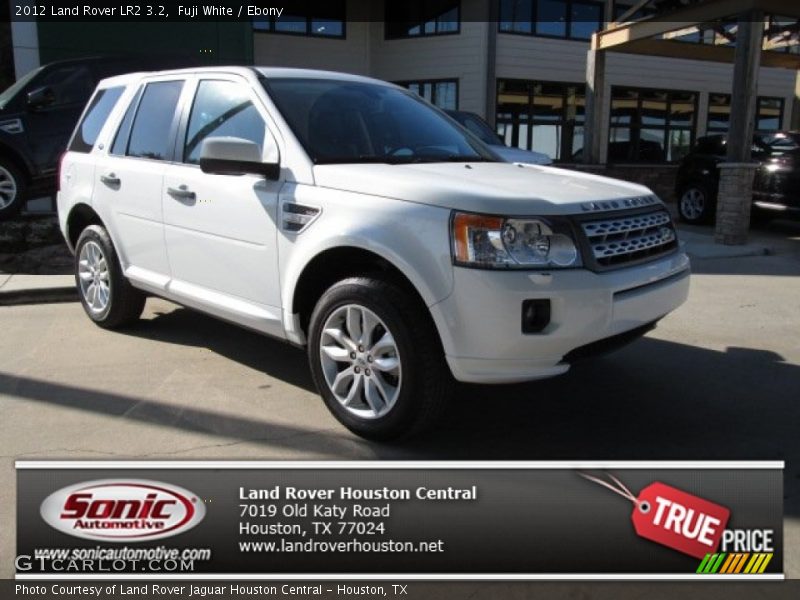 Fuji White / Ebony 2012 Land Rover LR2 3.2