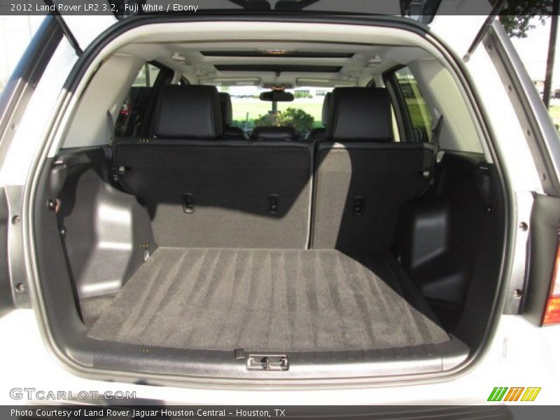 Fuji White / Ebony 2012 Land Rover LR2 3.2