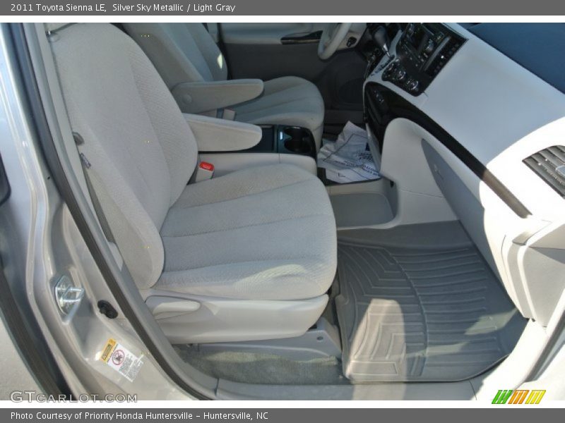 Silver Sky Metallic / Light Gray 2011 Toyota Sienna LE