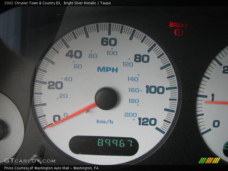 Bright Silver Metallic / Taupe 2002 Chrysler Town & Country EX