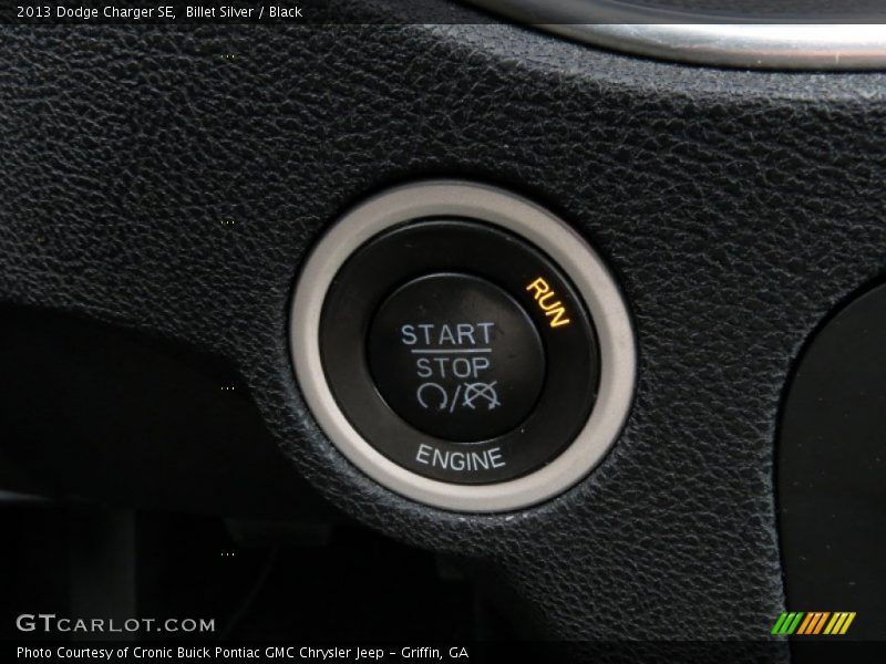 Billet Silver / Black 2013 Dodge Charger SE