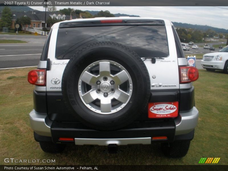 Titanium Metallic / Dark Charcoal 2007 Toyota FJ Cruiser 4WD