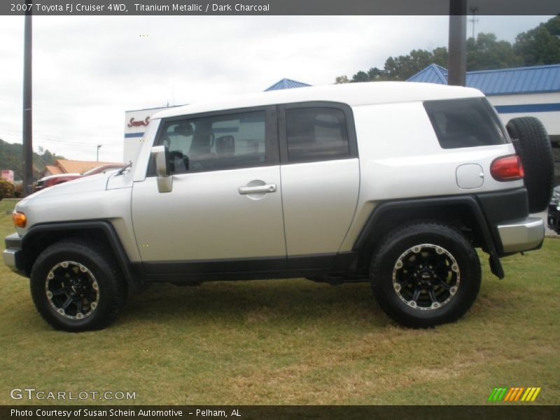 Titanium Metallic / Dark Charcoal 2007 Toyota FJ Cruiser 4WD