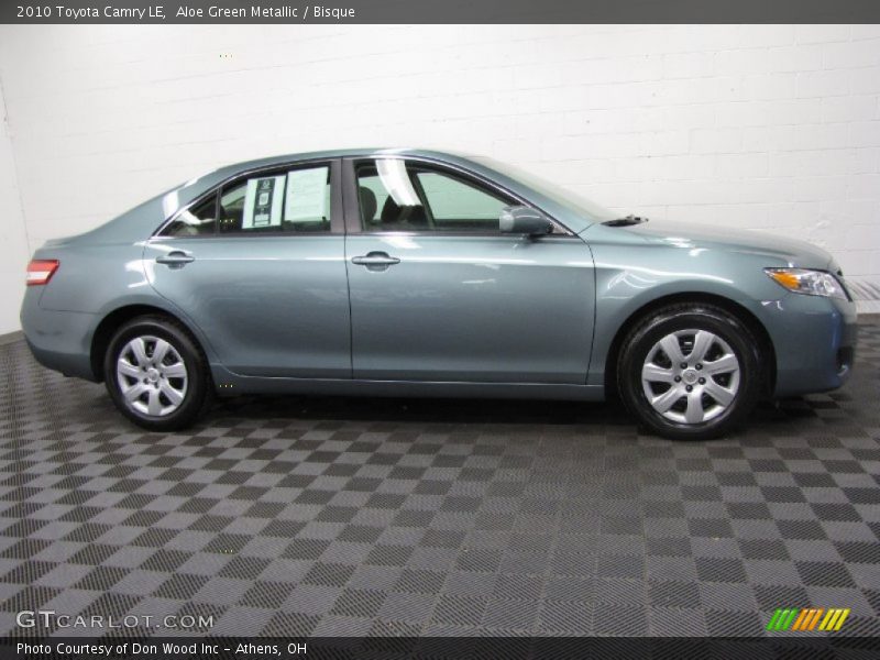 Aloe Green Metallic / Bisque 2010 Toyota Camry LE