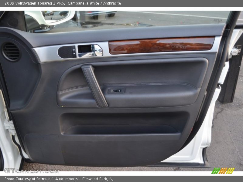 Campanella White / Anthracite 2009 Volkswagen Touareg 2 VR6