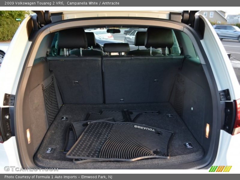 Campanella White / Anthracite 2009 Volkswagen Touareg 2 VR6