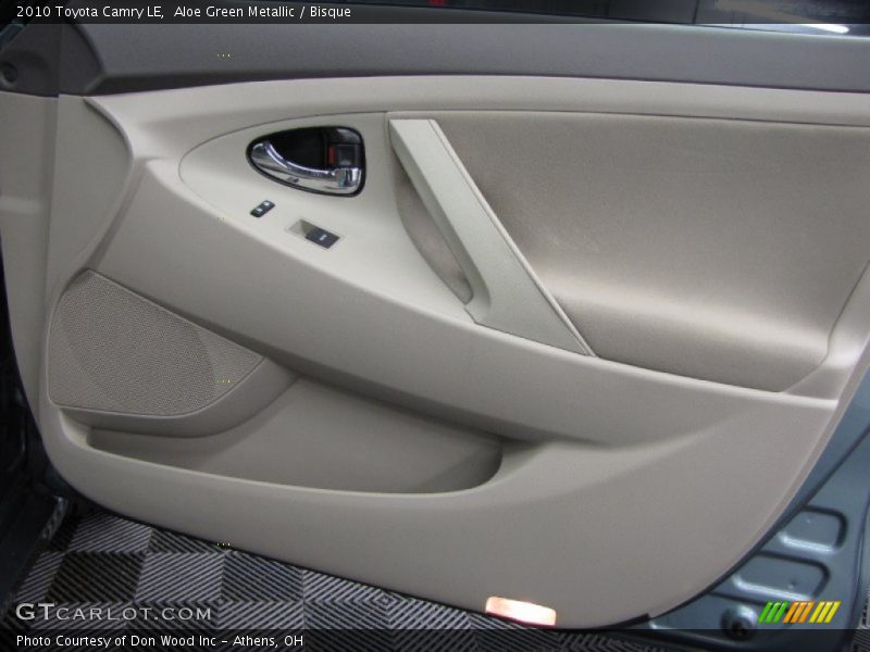 Aloe Green Metallic / Bisque 2010 Toyota Camry LE