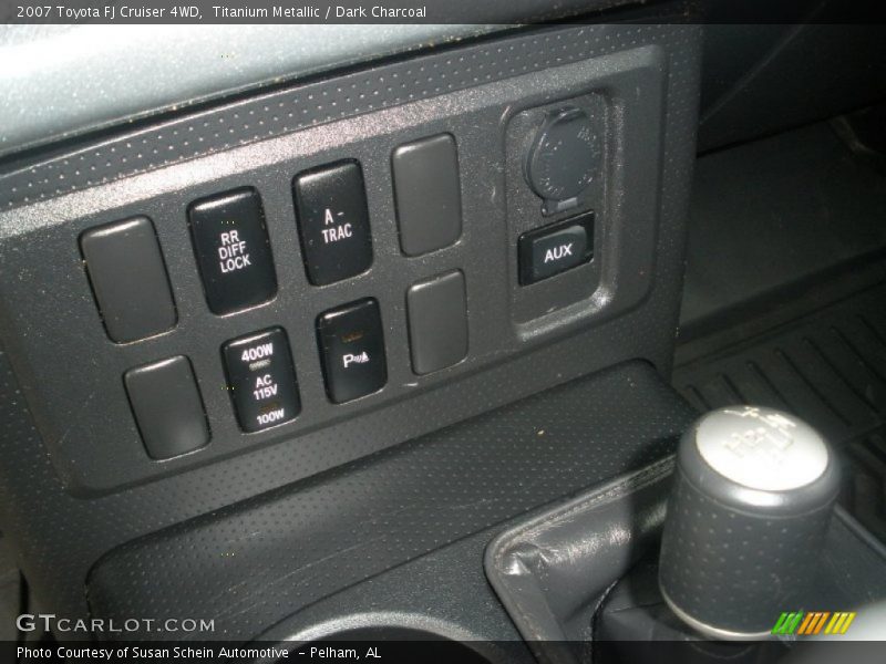 Titanium Metallic / Dark Charcoal 2007 Toyota FJ Cruiser 4WD
