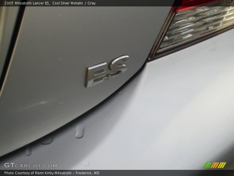 Cool Silver Metallic / Gray 2005 Mitsubishi Lancer ES