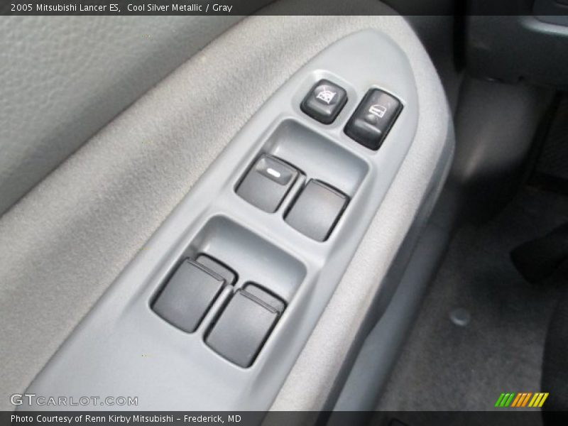 Cool Silver Metallic / Gray 2005 Mitsubishi Lancer ES